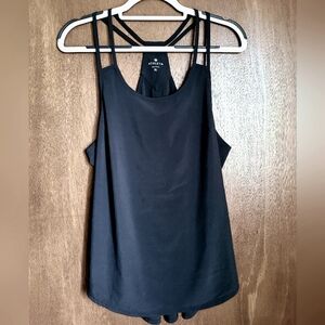 EUC Athleta Go Time workout tank top 🖤🤍